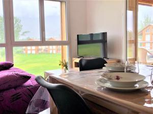 Appartement moderne avec terrasse et parking privé - FR-1-165A-178