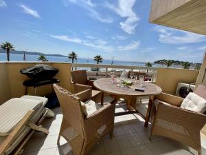 Superbe Apt 2P Front de Mer pour 4 pers avec Terrasse - Cavalaire-sur-Mer - FR-1-226B-162