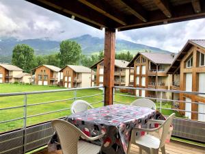 Appartement moderne avec terrasse et parking privé - FR-1-165A-178