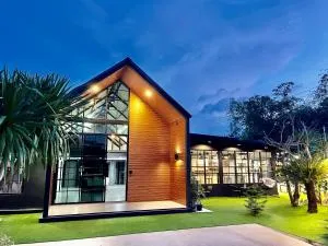 พูลวิลล่าคาเฟ่ @ราชบุรี - Tha Maka