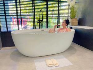 พูลวิลล่าคาเฟ่ @ราชบุรี