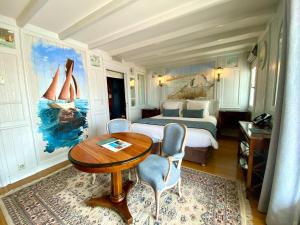 Hotels Hotel & SPA Le Richelieu : photos des chambres