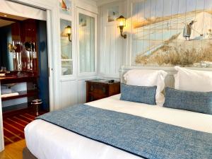 Hotels HR Hotel-Restaurant & Spa Marin : photos des chambres