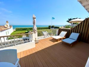 Hotels Hotel & SPA Le Richelieu : Suite Prestige avec Terrasse - Vue sur Mer
