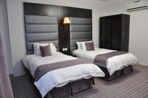 Al Dyafa Hotel Suites
