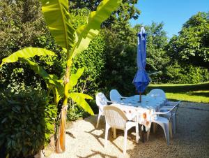 Maisons de vacances La Vieille Ferme: superbe complexe de 3 gites en pierre avec Piscine au coeur du Perigord Noir : photos des chambres