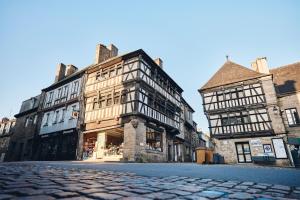 Chambre double avec salle de bains privée