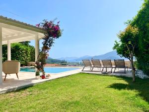 Villa Paradaise is Magnificent Villa with Sea view and infinity Pool