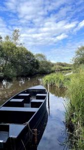 Maisons de vacances Maison en bois avec vue sur etang de Sandun : photos des chambres