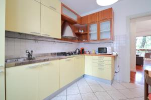 MiCo GARDEN VIEW CITYLIFE EXECUTIVE APARTMENT