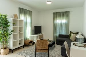 LUXURY STYLISH APARTMENT BURE