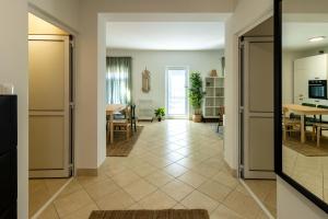 LUXURY STYLISH APARTMENT BURE