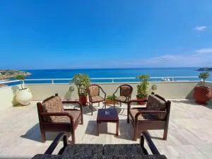 Seaview Flora's Luxury Apartment - أتسيبوبولو