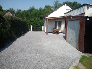 Maisons de vacances LE CHANT DES OISEAUX arrivee autonome : Maison 2 Chambres