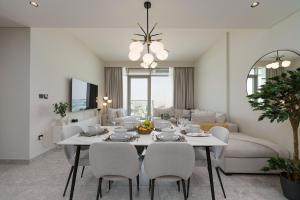 Maison Privee - Graceful Apt in Prestigious Dubai Hills close to the Golf Course