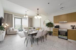 Maison Privee - Graceful Apt in Prestigious Dubai Hills close to the Golf Course