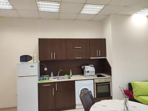 Гардън Бийч - НЕДЯЛКОВИ