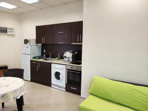 Гардън Бийч - НЕДЯЛКОВИ