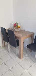 GEORGE & ELENA APARTMENTS