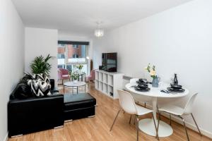 Central Gunwharf Quays Two Bedroom apartment
