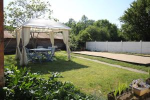 Maisons de vacances Gites79 - Gite des Roses, 30mins Puy du Fou : photos des chambres