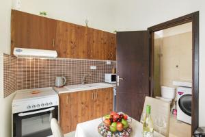 Helios studio next to the sea BY APOKORONAS-VILLAS