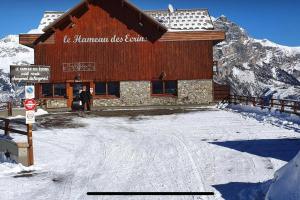 T2 Pied des pistes - Vue Écrins - Cosy & Équipé Famille