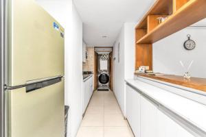 Beachside Escape 2BR with Pool