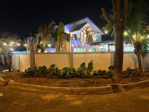 The Viista Retreat 6 Bedrooms with Private Pool