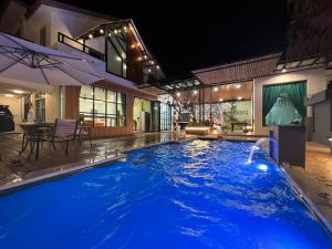 The Viista Retreat 6 Bedrooms with Private Pool