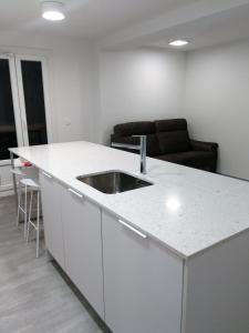 Kiriki Ideal para 2 personas, centro pueblo by Egona