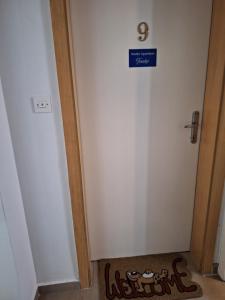 STUDIO APARTMAN TONKO - s balkonom