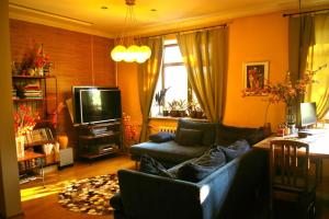 Apartment in the centre with free gated parking