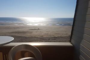 Appartements FORT MAHON superbe appartement face mer : photos des chambres