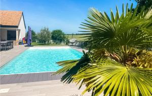 Maisons de vacances Stunning Home In Pierre-leve With Outdoor Swimming Pool, Heated Swimming Pool And 5 Bedrooms : photos des chambres