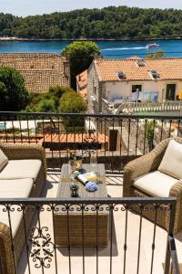 Cozy stone house with lovely view in Cavtat centre