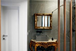 Parliament Studio Appartment