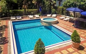 obrázek - Awesome Apartment In Kukci With Outdoor Swimming Pool, Jacuzzi And 1 Bedrooms