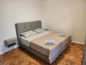 Apartment Aria
