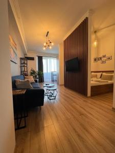 Patrick’s cozy studio