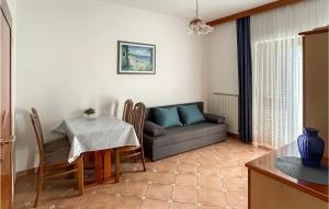 2 Bedroom Lovely Apartment In Kukci 