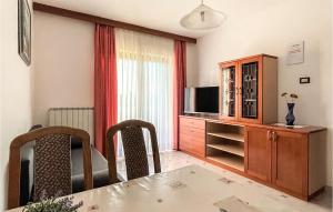 2 Bedroom Lovely Apartment In Kukci 