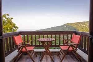 Zoes House - Makrirrákhi