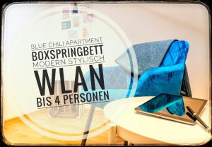 Blue Chili 99 - Großzügiges Loft WLAN Boxspringbett bis 4 Pers