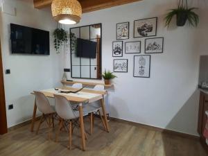 mcastet, casita aranesa en el valle de aran