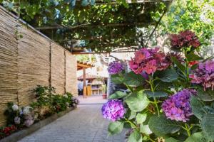 Villa La Natura (Private Room x3 With Parking)