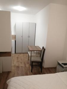 Apartments Kudra with parking