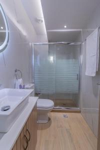 Comfy 2-room sea view apt in Zakynthos town.