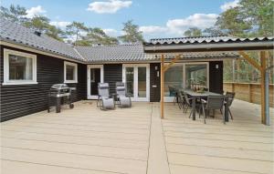 4 Bedroom Nice Home In Nexø