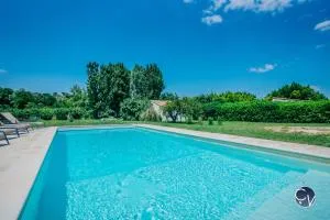 Mazet au calme -Piscine privée-Grand jardin arboré - Сен-Кентен-ла-Потри